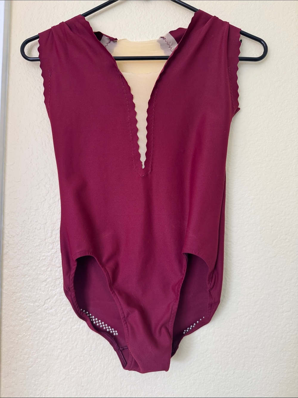 Women’s Maroon Scalloped V-Neck Leotard Bluewaterdancewear Bodysuit